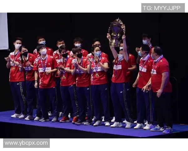 重庆羽毛球队与南京羽毛球队赛后复盘分析意识碰撞与战术对决